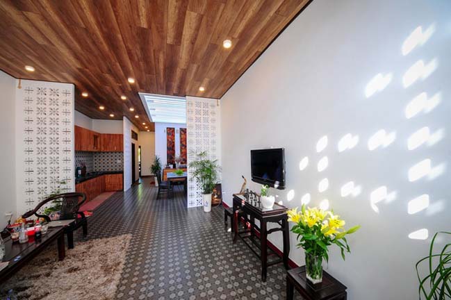 nhà cấp 4 đẹp được cải tạo từ ngôi nhà cũ ẩm thấp ở Huế (2)