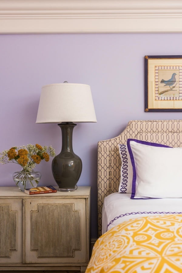 Trang trí phòng ngủ lãng mạn với gam tím mộng mơ - Nhà Đẹp Số (5)