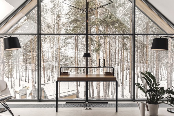 Dinh thự gỗ nguy nga hơn 500 m2 mọc trên đất rừng