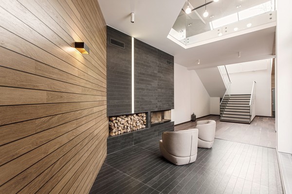 Dinh thự gỗ nguy nga hơn 500 m2 mọc trên đất rừng