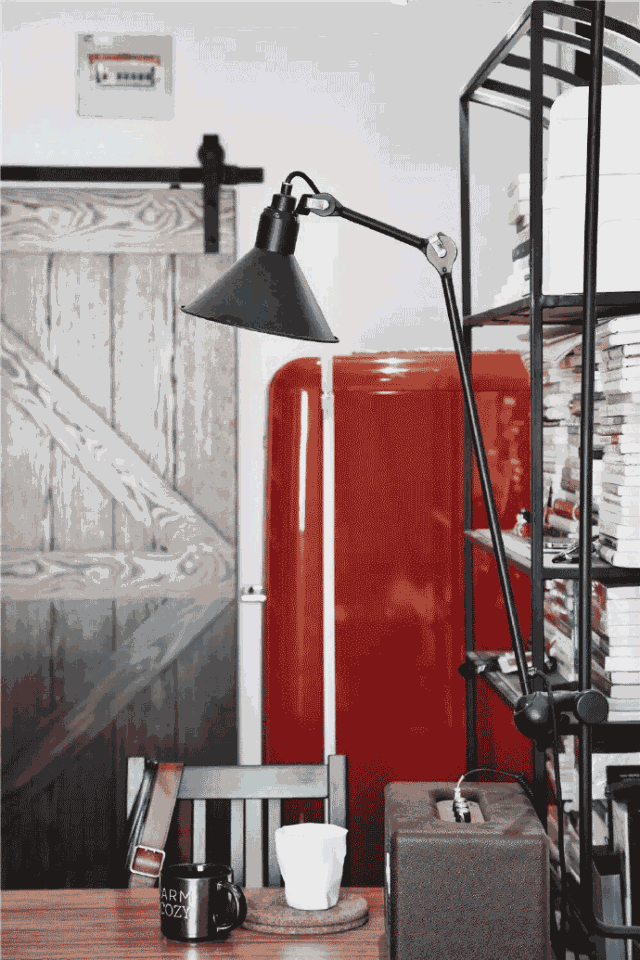 Căn hộ 45m² được cải tạo lại từng góc nhỏ ngập tràn tình yêu của cặp đôi có 11 năm bên nhau - Ảnh 8. Căn hộ 45m² được cải tạo lại từng góc nhỏ ngập tràn tình yêu của cặp đôi có 11 năm bên nhau - Ảnh 8.