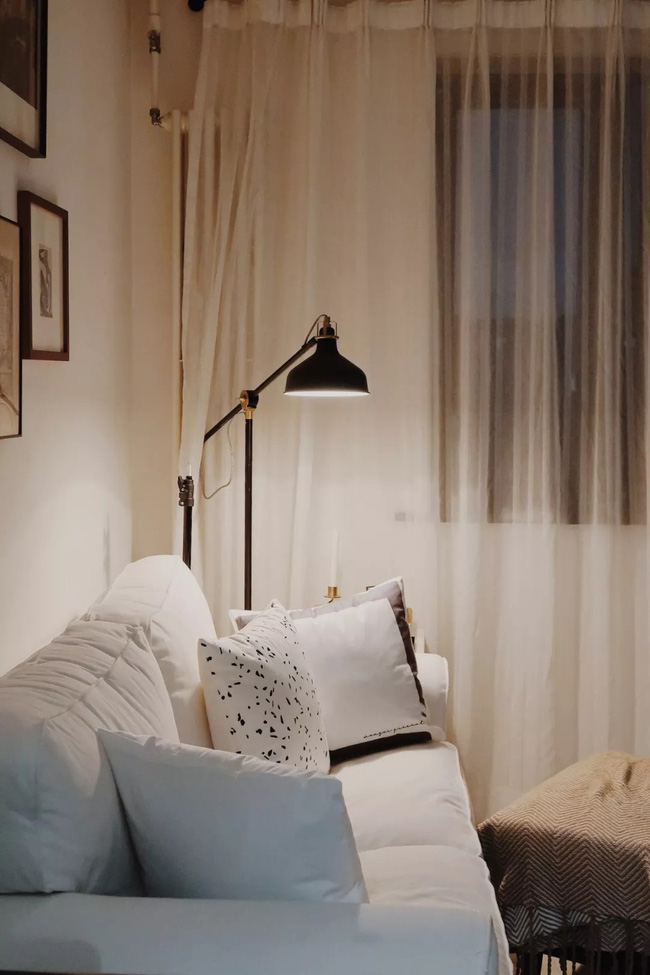 Căn hộ 45m² được cải tạo lại từng góc nhỏ ngập tràn tình yêu của cặp đôi có 11 năm bên nhau - Ảnh 10. Căn hộ 45m² được cải tạo lại từng góc nhỏ ngập tràn tình yêu của cặp đôi có 11 năm bên nhau - Ảnh 10.