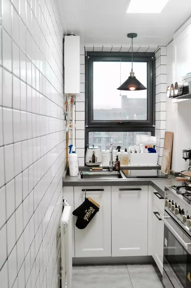 Căn hộ 45m² được cải tạo lại từng góc nhỏ ngập tràn tình yêu của cặp đôi có 11 năm bên nhau - Ảnh 14. Căn hộ 45m² được cải tạo lại từng góc nhỏ ngập tràn tình yêu của cặp đôi có 11 năm bên nhau - Ảnh 14.