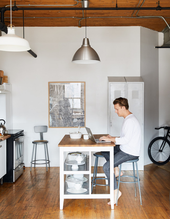 Căn hộ nhỏ bình yên, ấm cúng của cặp vợ chồng yêu thích đọc sách - Ảnh 7.