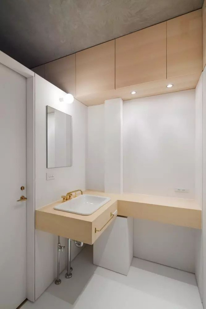 Căn hộ 62m² đẹp cuốn hút và gọn gàng với hàng trăm ngăn tủ của đôi vợ chồng trẻ ở Nhật - Ảnh 5. Căn hộ 62m² đẹp cuốn hút và gọn gàng với hàng trăm ngăn tủ của đôi vợ chồng trẻ ở Nhật - Ảnh 5.