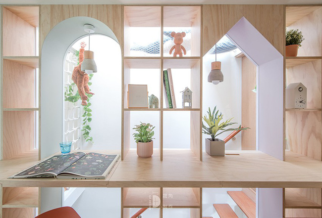 Sau cải tạo, ngôi nhà 40 năm tuổi trở thành ngôi nhà xinh đẹp như một công viên giải trí hấp dẫn bất cứ đứa trẻ nào cũng thích - Ảnh 2.