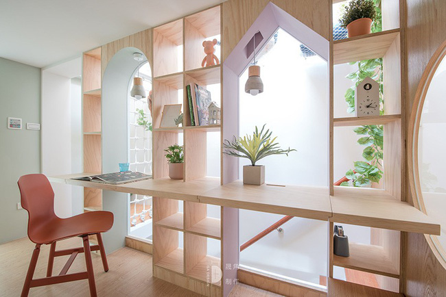 Sau cải tạo, ngôi nhà 40 năm tuổi trở thành ngôi nhà xinh đẹp như một công viên giải trí hấp dẫn bất cứ đứa trẻ nào cũng thích - Ảnh 9.