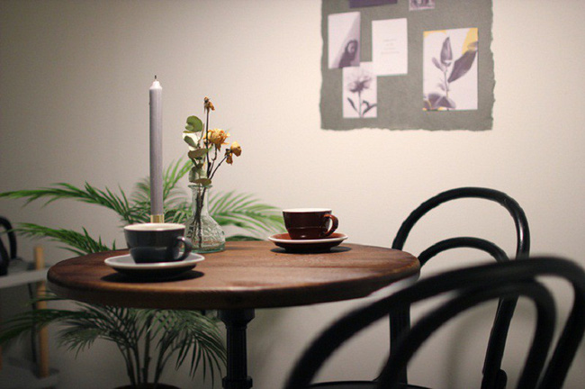 Ngỡ ngàng trước màn lột xác từ văn phòng tẻ nhạt sang phòng ngủ ấm áp, đậm màu không khí Giáng sinh - Ảnh 16.