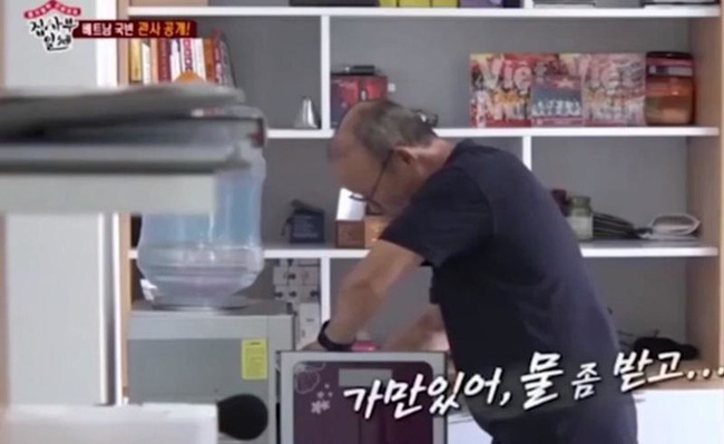 Tôn Ngộ Không Lee Seung Gi thích thú thăm nhà HLV Park Hang-seo - Ảnh 4. Tôn Ngộ Không Lee Seung Gi thích thú thăm nhà HLV Park Hang-seo - Ảnh 4.