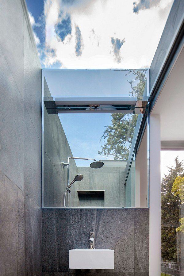  Nhà bếp và phòng tắm.