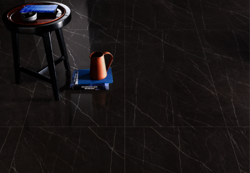 Theo các chuyên gia trong lĩnh vực xây dựng, gam màu thiên sáng thì sẽ hắt sáng nhiều hơn, gam tối thì hấp thụ ánh sáng hơn. Hiểu được điều này phần nào giúp gia đình chọn gam gạch với vân đá phù hợp, nếu muốn không gian có chiều sâu thì chọn gam thiên tối, cần chiều rộng thì sử dụng gam thiên sáng.  Để đạt sự đồng điệu trong tổng thể không gian, việc lựa chọn gạch vân đá gam tương phản cũng cần phù hợp với các đồ nội thất trong căn hộ. 